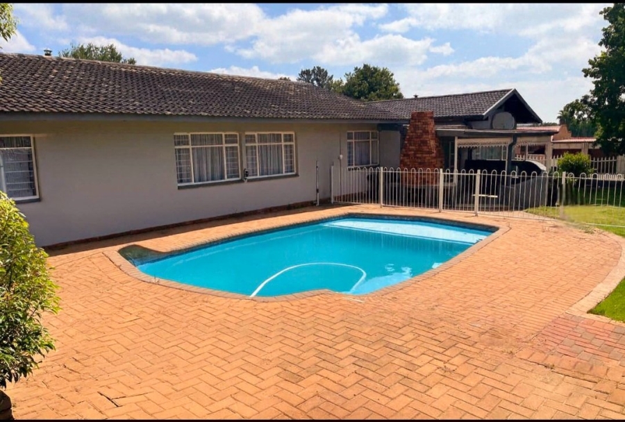 4 Bedroom Property for Sale in Sasolburg Ext 10 Free State